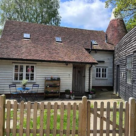 הוילה Beautiful 2 Bed Oast - 15 Acre Farm - Tunbridge Wells מראה חיצוני תמונה