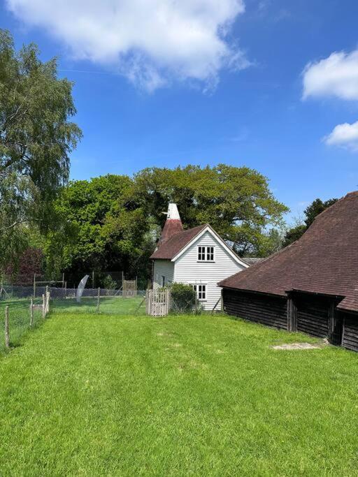 הוילה Beautiful 2 Bed Oast - 15 Acre Farm - Tunbridge Wells מראה חיצוני תמונה