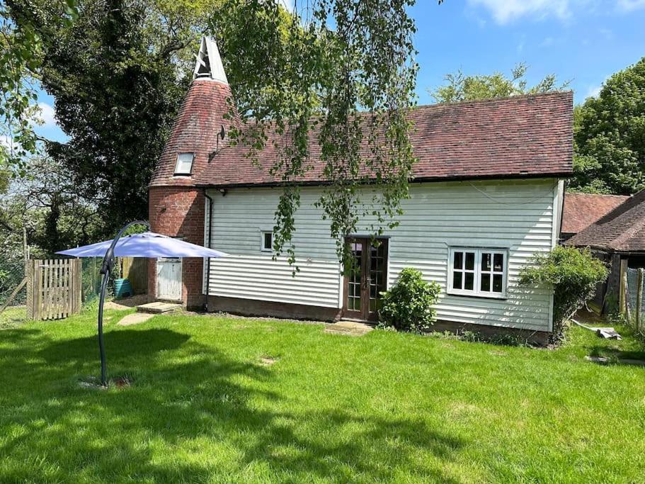 הוילה Beautiful 2 Bed Oast - 15 Acre Farm - Tunbridge Wells מראה חיצוני תמונה